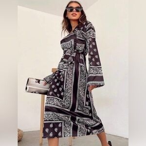 Elegant Navy and white bandana print wrap dress -L